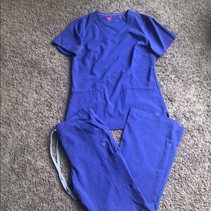 Small Urbane Scrub Set